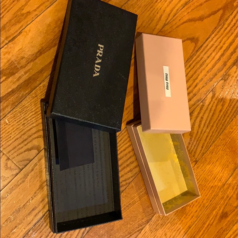 Two boxes - Picture 2 of 2